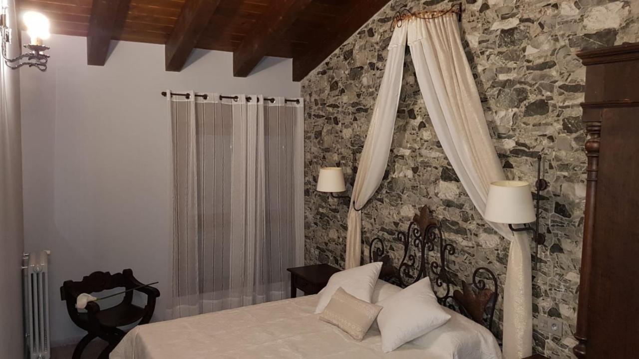 Casa Rural La Puerta Del Río Lobos San Leonardo de Yagüe Exterior foto